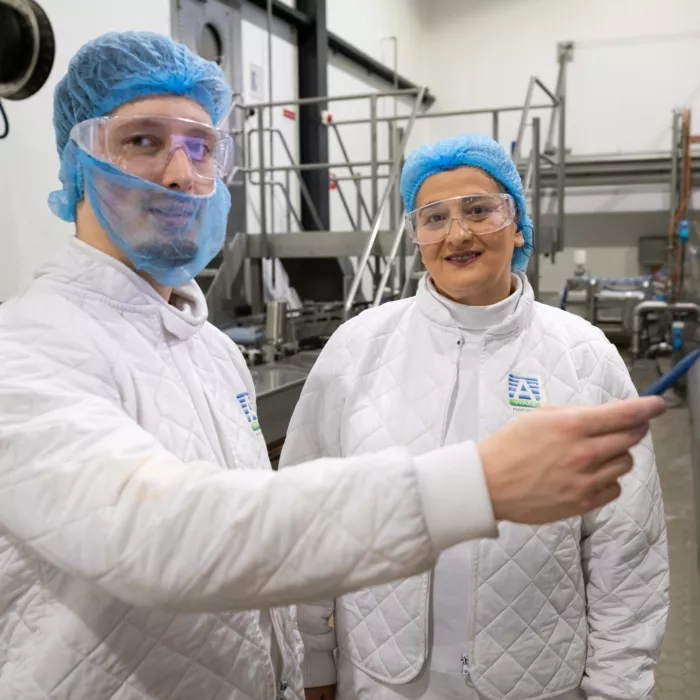 Vakgebied Productie sfeer vierkant Wessel Bijker en Enesa Hot LR 29337
